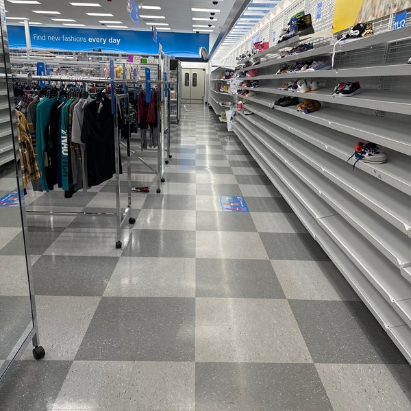 Ross store top on elston