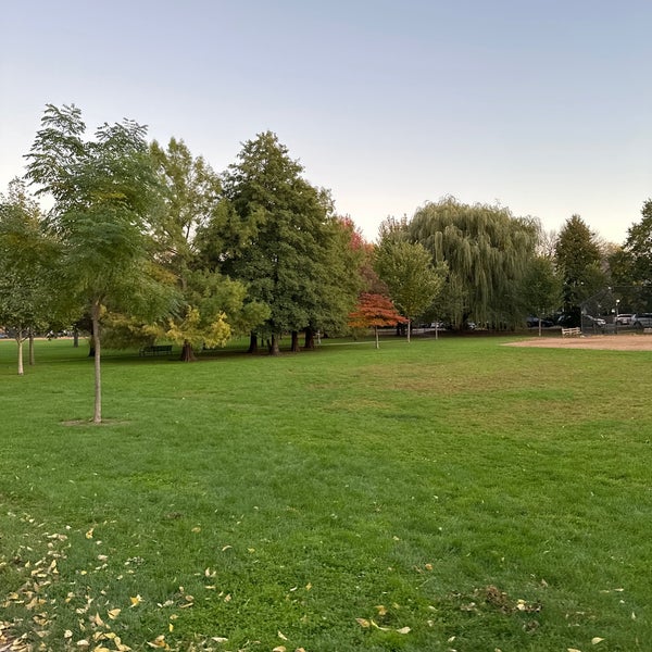 Winnemac Park Ravenswood 5001 N Leavitt St