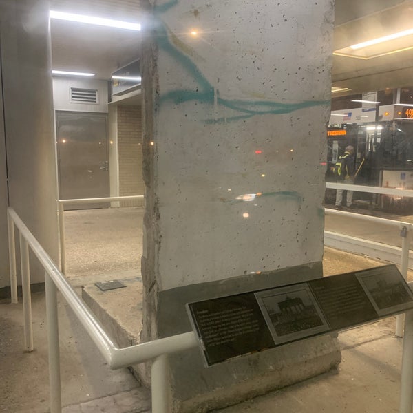 Berlin Wall Monument Monument in Chicago