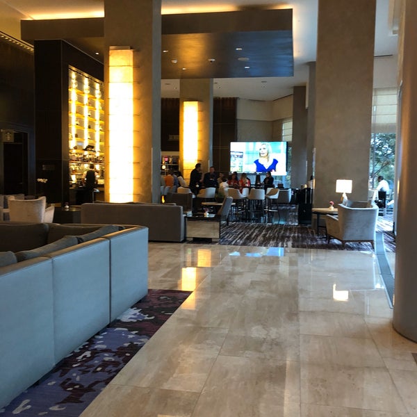 Снимок сделан в Loews Atlanta Hotel пользователем Len K. 10/25/2019