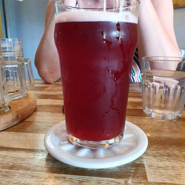 Photo taken at The Craft: Food &amp; Beers by Joakim G. on 8/31/2019