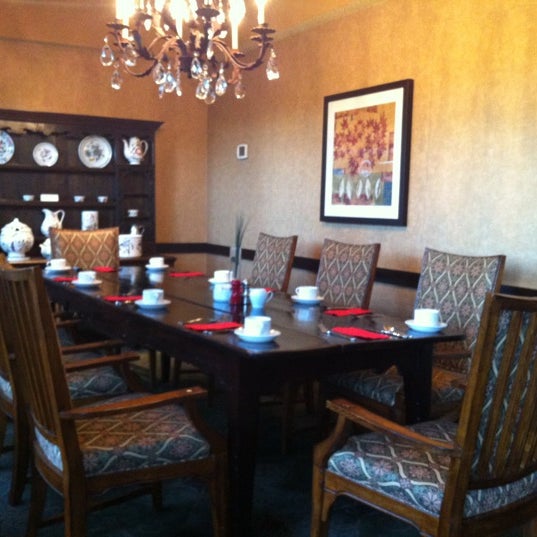 Photos at Holiday Inn Toronto International Airport - 970 Dixon Road ...