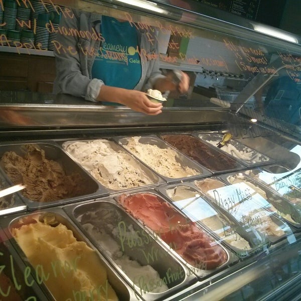 7/19/2014にDanelle S.がeCreamery Ice Cream &amp; Gelatoで撮った写真