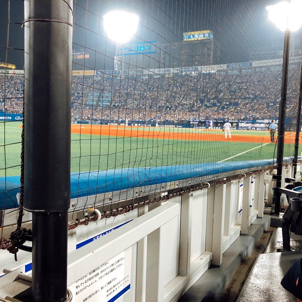 3塁側エキサイティングシート 関内 中区横浜公園