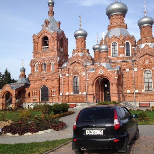 Церковь Воздвижения Креста Господня Дарна