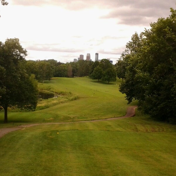 Foto scattata a Theodore Wirth Golf Course da Riley M. il 7/17/2014