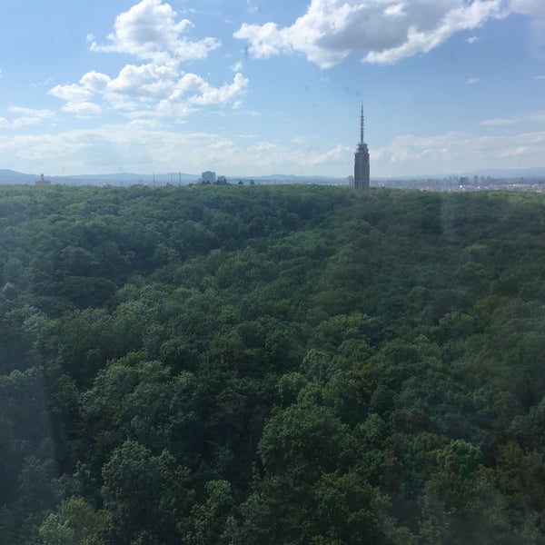 5/18/2019 tarihinde Vicziyaretçi tarafından Парк-хотел Москва (Park-hotel Moskva)'de çekilen fotoğraf