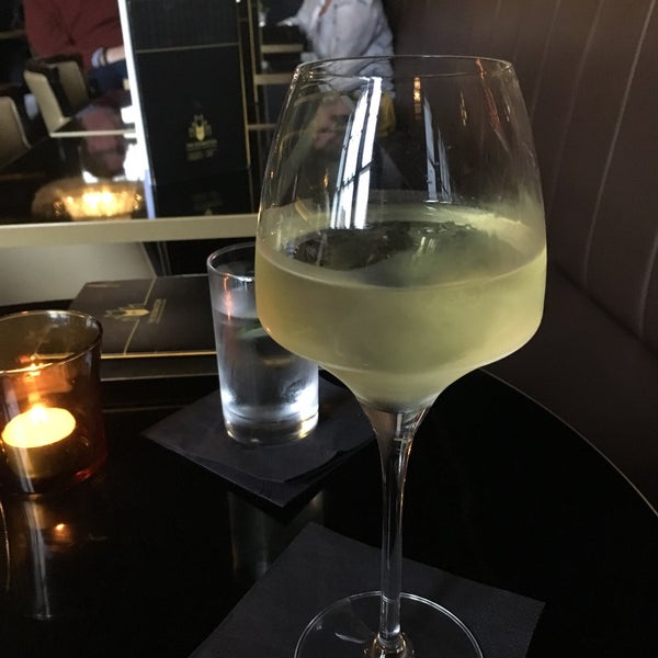 Das Foto wurde bei The Edgbaston Boutique Hotel &amp; Cocktail Lounge von Nita H. am 4/29/2018 aufgenommen