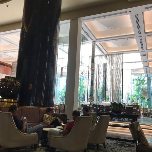 Photo taken at Diamond Hotel Philippines by Alina D. on 8/15/2018