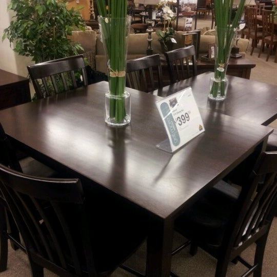 Ashley Furniture HomeStore - Furniture / Home Store in Schaumburg
