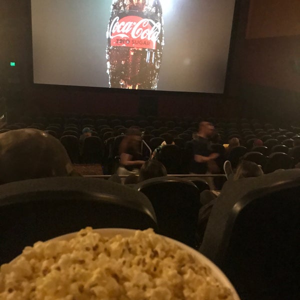 Foto di Regal Martin Village ScreenX & IMAX Bioskop di Lacey