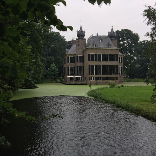 8/19/2016에 Roel C.님이 Kasteel Oud Poelgeest에서 찍은 사진