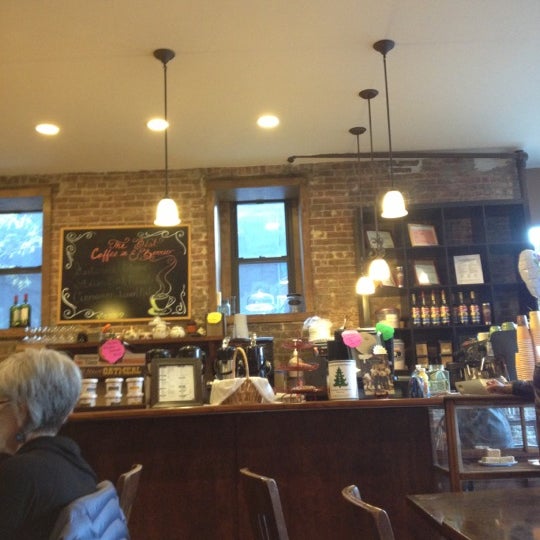11/5/2012にGloriaがEast Harlem Cafeで撮った写真