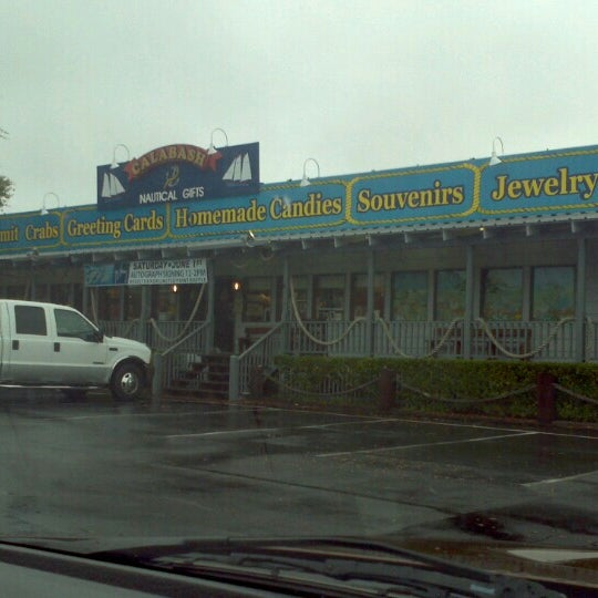 Photos at Callahan's Nautical Gifts of Calabash 23 tips from 1519