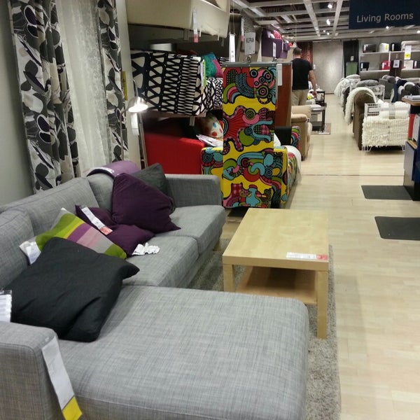 5/4/2013에 Moy💕님이 IKEA Burlington에서 찍은 사진