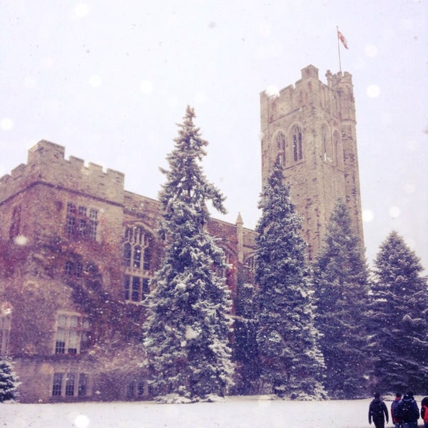 11/12/2013 tarihinde Moy💕ziyaretçi tarafından Western University'de çekilen fotoğraf