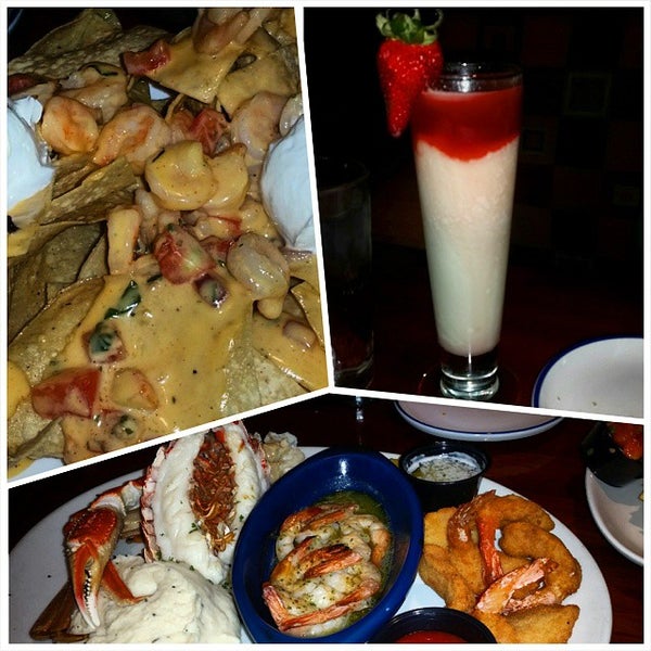 Photo taken at Red Lobster by MARIO81 M. on 4/4/2015