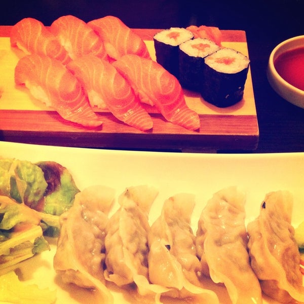 Photo taken at Restaurant Momoya by Any on 10/26/2013