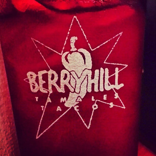 2/14/2013にBeKnown Printing S.がBerryhill Baja Grillで撮った写真