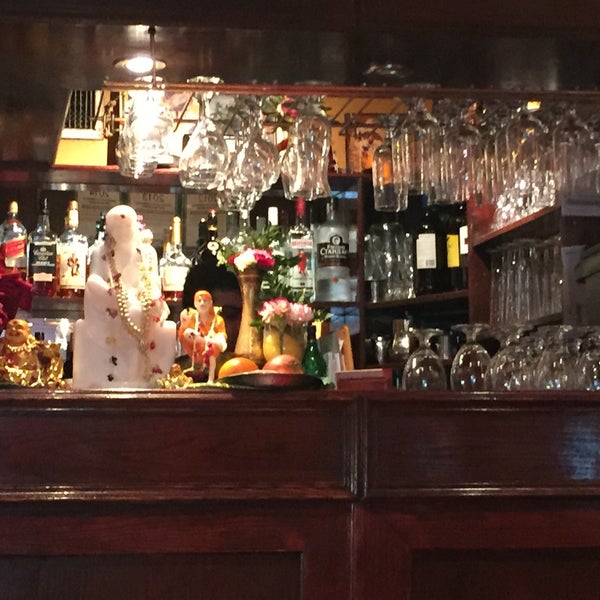 1/8/2015 tarihinde Nowhere E.ziyaretçi tarafından Little India Restaurant'de çekilen fotoğraf