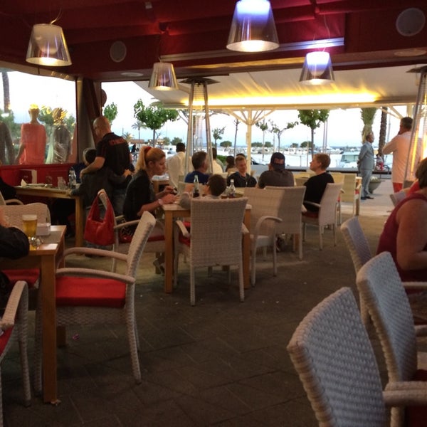 5/3/2014 tarihinde Jens K.ziyaretçi tarafından Club Restaurant Bellavista'de çekilen fotoğraf