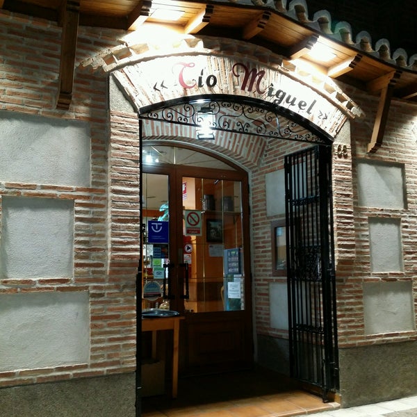 รูปภาพถ่ายที่ Pizzeria Restaurante Tío Miguel โดย María del Val H. เมื่อ 8/7/2016