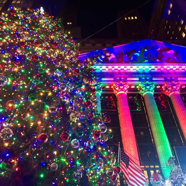 Foto tirada no(a) New York Stock Exchange por Anne B. em 12/7/2023