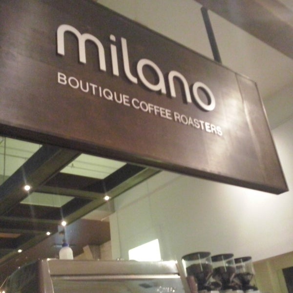 11/8/2013 tarihinde 小島 亮.ziyaretçi tarafından Milano Coffee'de çekilen fotoğraf
