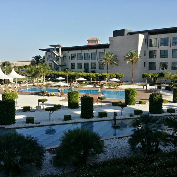 Foto tirada no(a) Hotel La Finca Golf &amp; Spa Resort por Carlos G. em 8/3/2014