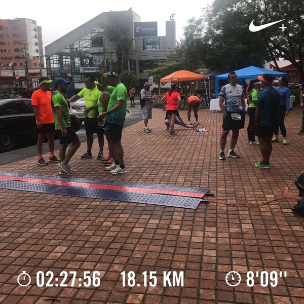 Avenida De Las Americas Road