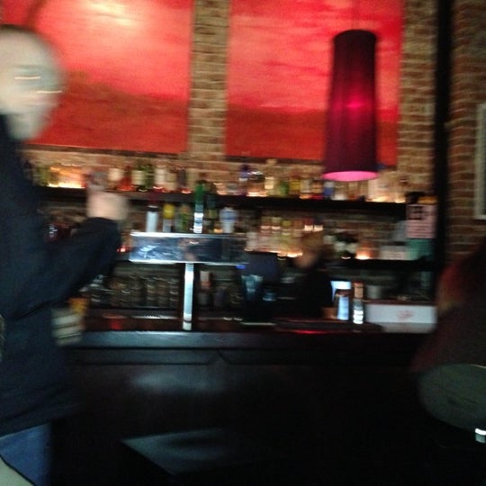 รูปภาพถ่ายที่ Moe Bar โดย Mark E. เมื่อ 11/9/2012