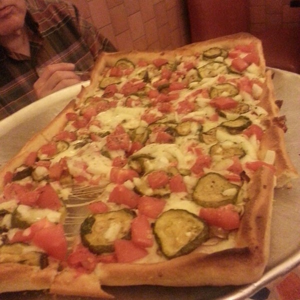 Photo taken at Posa Posa Restaurant &amp; Pizzeria by Alexis on 6/12/2013