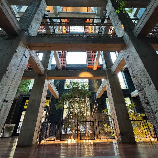 Stamba ул мераба костава 14 фото Stamba Hotel - Hotel