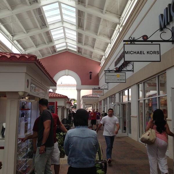 Forever 21 at Orlando International Premium Outlets® - A Shopping