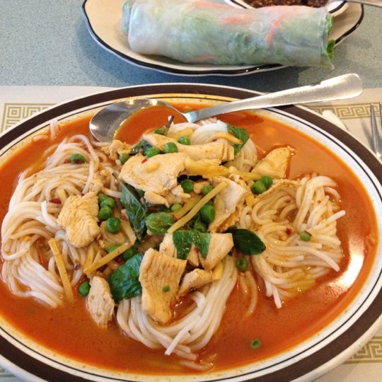 10/30/2012 tarihinde Russ S.ziyaretçi tarafından Thai Noodles Cafe'de çekilen fotoğraf
