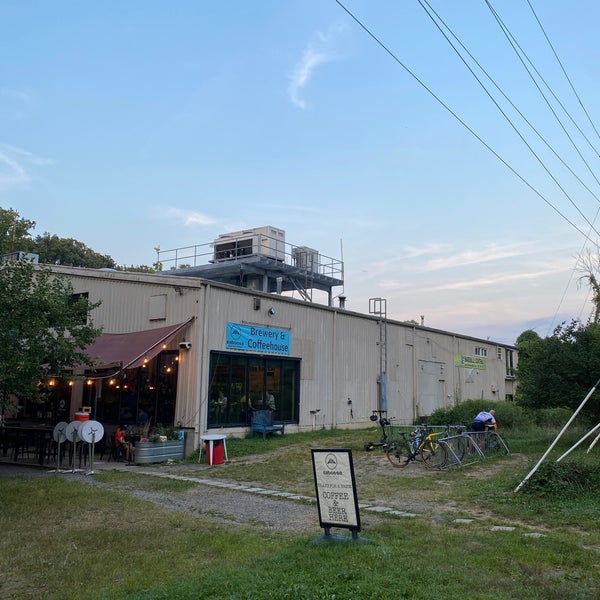 Photo taken at Caboose Brewing Company by Muhannad on 8/21/2023