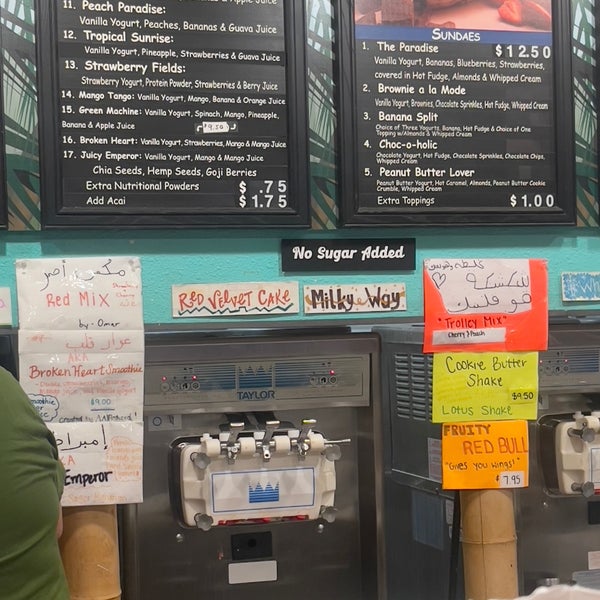 Paradise Yogurt Frozen Yogurt Shop in San Diego