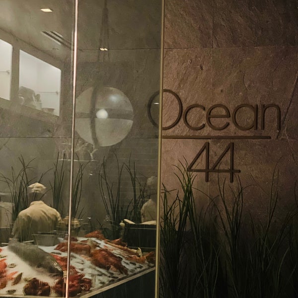 รูปภาพถ่ายที่ Ocean 44 โดย The Only Ess เมื่อ 6/20/2021