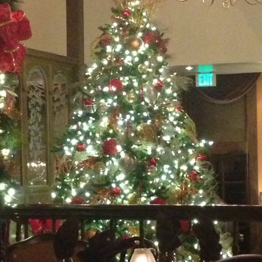 Photo taken at The Briarwood Inn Restaurant by Cindy C. on 12/10/2012
