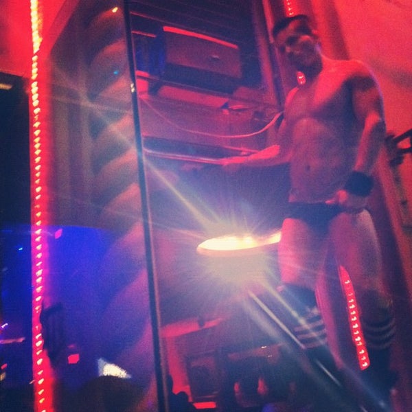 9/23/2012にNicoleがEleven Nightclubで撮った写真
