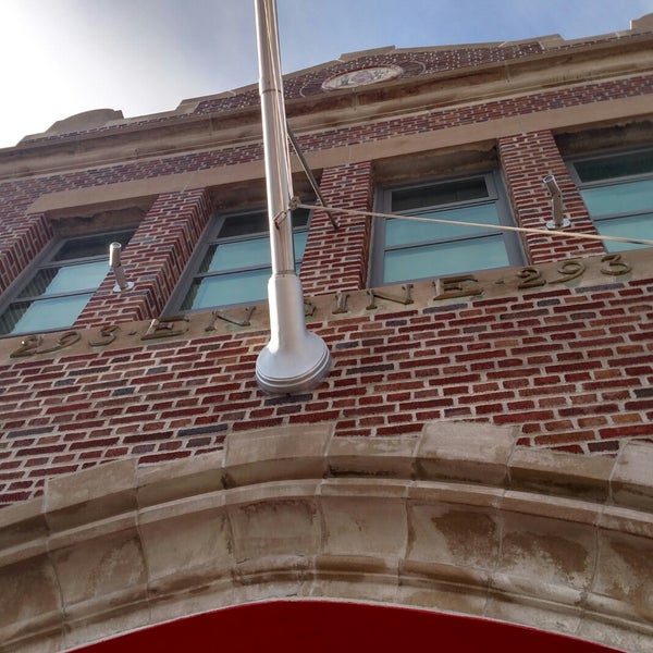 FDNY Engine 293 - Fire Station