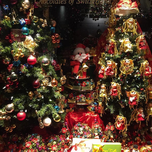 Photo taken at teuscher Chocolates - Rockefeller Center by sarah c. on 12/26/2015
