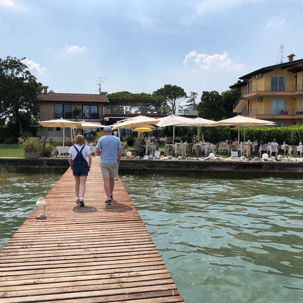 Foto diambil di Ristorante Casa dei Pescatori oleh Kait pada 7/20/2019