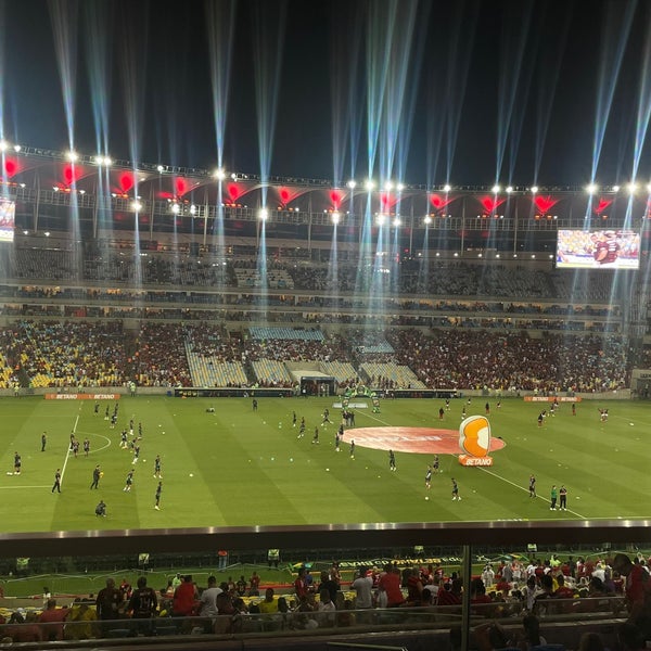 Photo taken at Mário Filho (Maracanã) Stadium by Gleyson S. on 4/27/2023