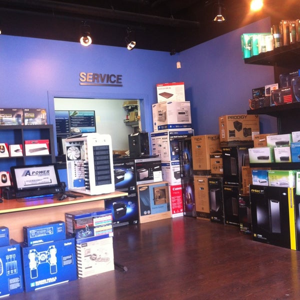 APower Computer Electronics Store in Burnaby