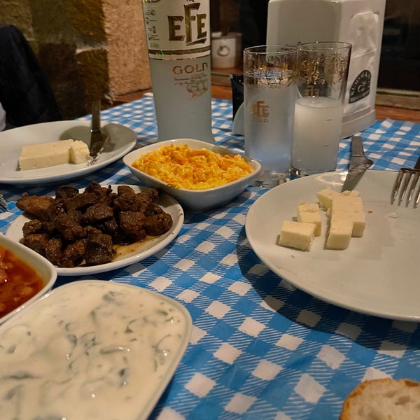 Photo taken at Kumsal &amp; İnci Restaurant by Burak B. on 10/15/2021