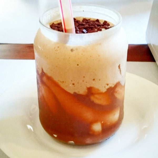 Shake de café com avelã da Cozeria. O shake mais maravilhoso que você respeita.