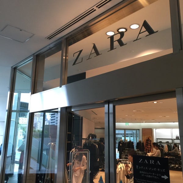 Photos At Zara Clothing Store In 六本木 Photos At Zara Clothing Store In 六本木