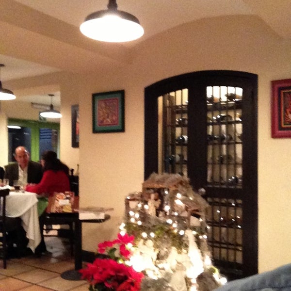 1/4/2013にJorge L.がTurtux Cocina Mexicanaで撮った写真