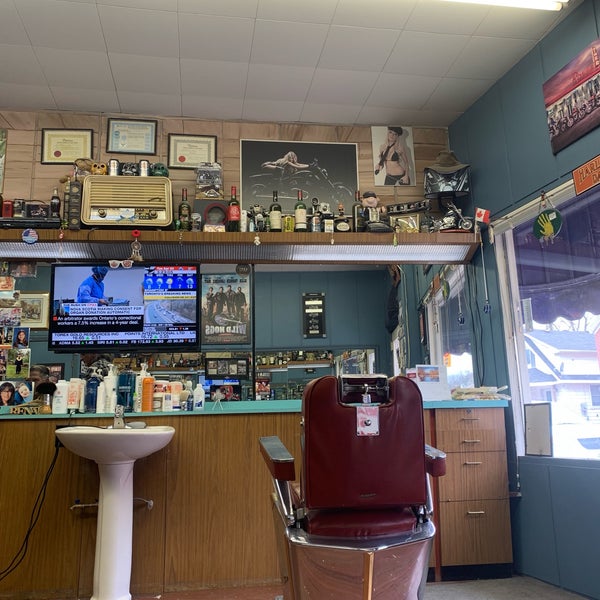 Carmine's Barber Shop Bolton, ON
